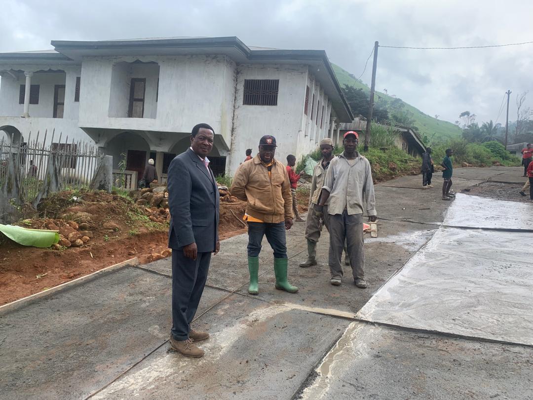 Inhabitants can now move a paved street within ANDEK Town