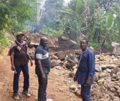 Andek-Ajei Road Reopened as Lord Mayor Leads Emergency Clearance of Landslide Debris.