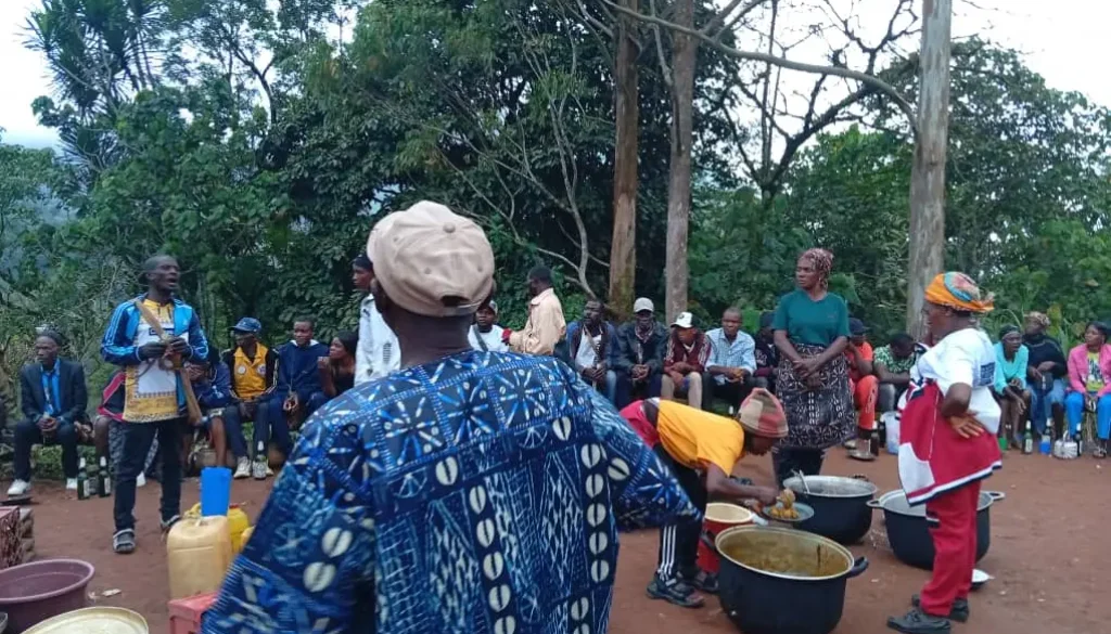 LORD MAYOR UBANGOH HELLY COMMISERATES WITH BEREAVED FAMILY OF MA REGINA APONG IN BONANYANG