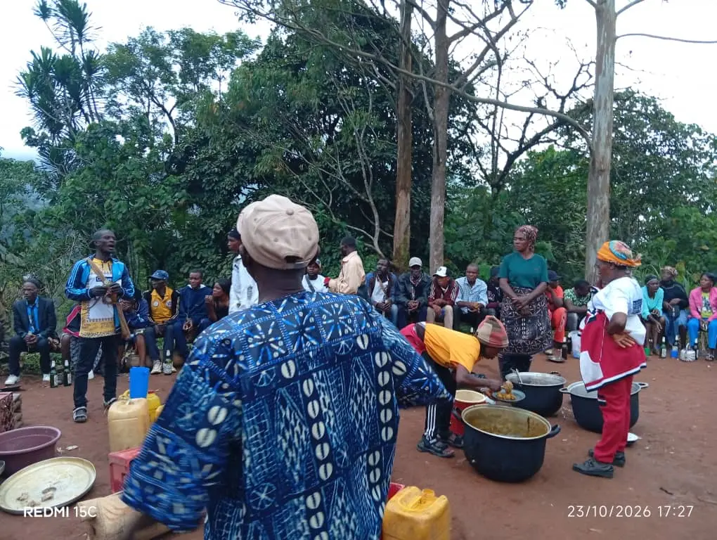 LORD MAYOR UBANGOH HELLY COMMISERATES WITH BEREAVED FAMILY OF MA REGINA APONG IN BONANYANG